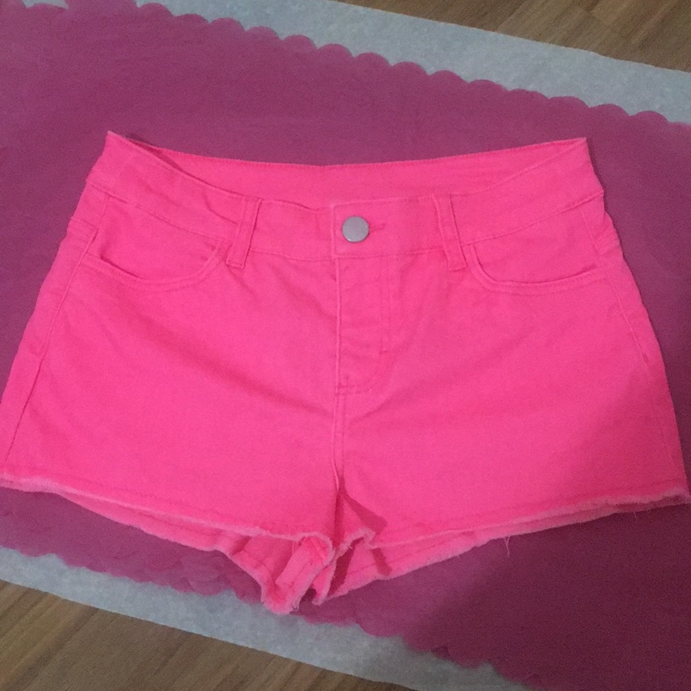 H&M Divided women neon pink shorts
